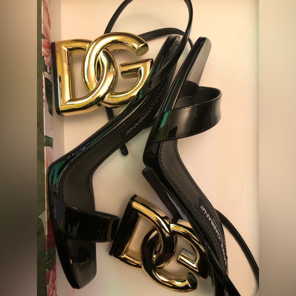 Dolce & Gabbana Black and Gold Heels - Picture 6 of 16